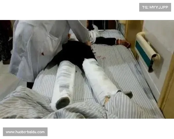 从奥斯卡庆祝动作看父爱的力量：为了儿子骨折早日痊愈，他做出了这个举动